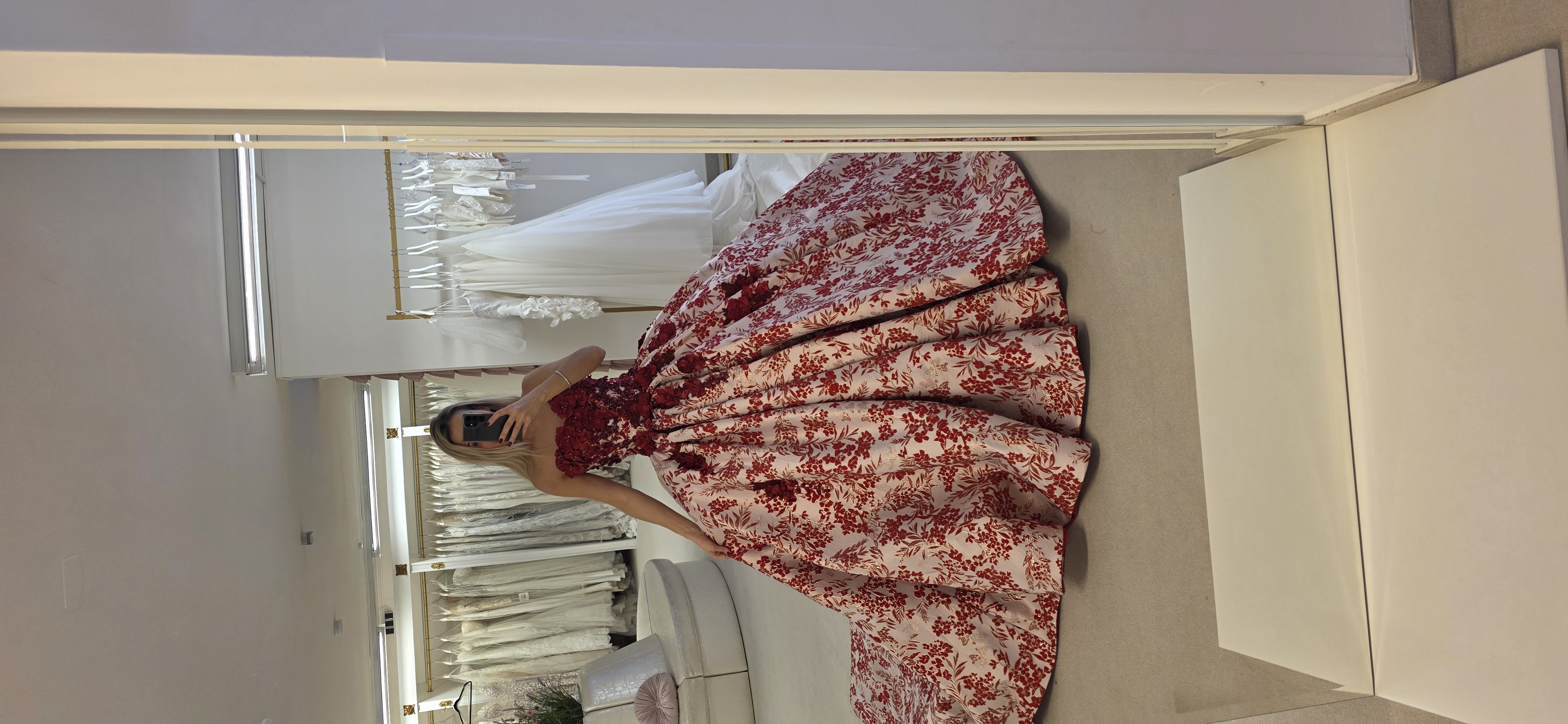Königinnenkleid in Rosé und Beere mit Blumenmuster – Schützenfest, Wedding Team Schlangen